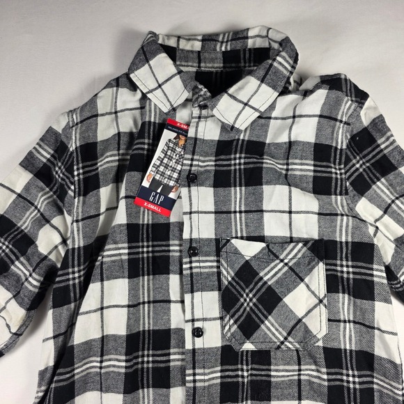 GAP Women's Relaxed Fit Flannel‎ Shirt Black White Plaid X-Small NWT - Picture 2 of 9